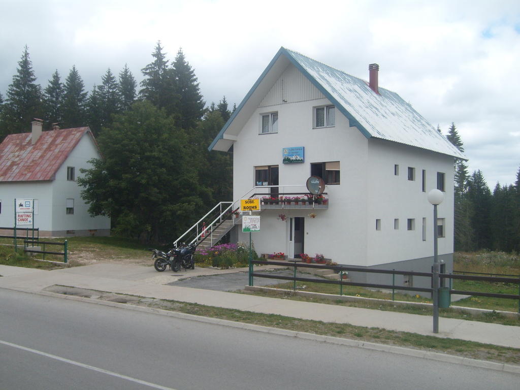 Apartments Lalovic Žabljak Oda fotoğraf
